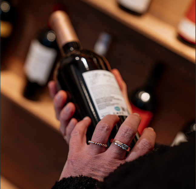 Label-check-wine-compliance-Meron
